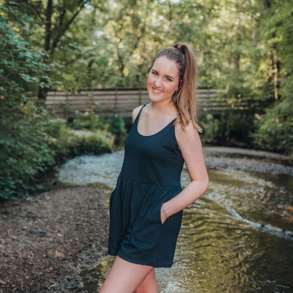 Navy blue romper. Size large, with pockets and adjustable. - Picture 1 of 2